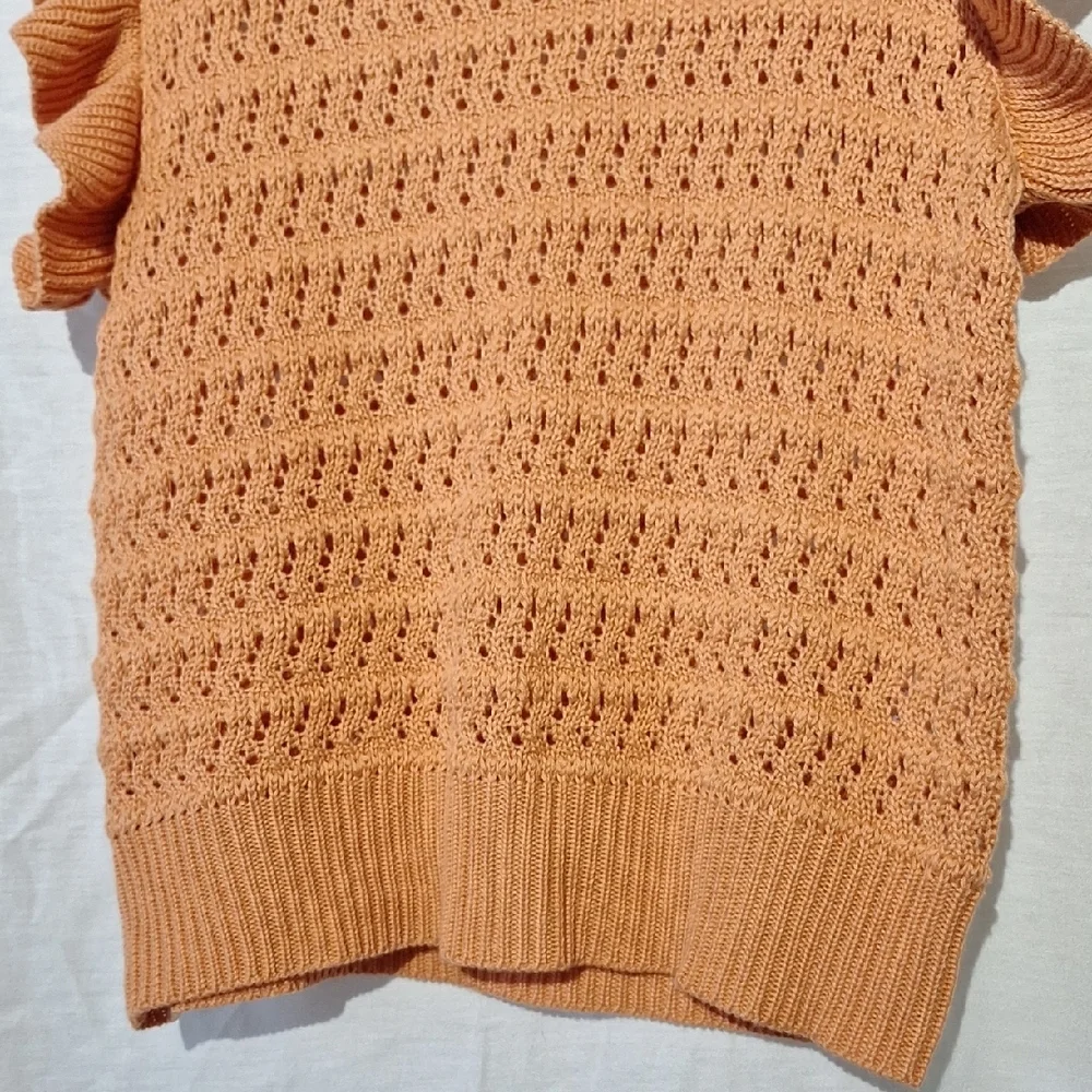3/$20-Peach Knit Sweater Vest With Ruffles, Le Lis brand - Picture 5 of 11